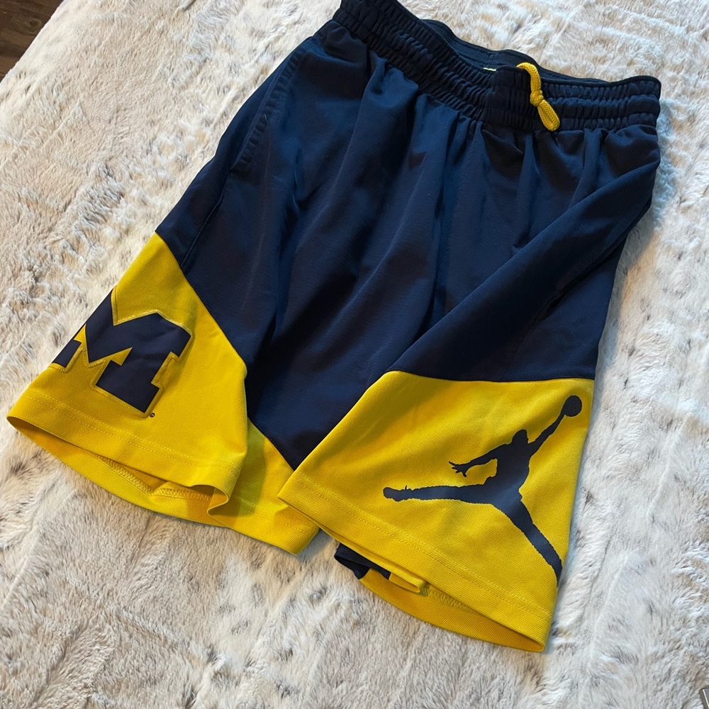 Jordan x Michigan wolverines Basketball shorts Men’s: (S)